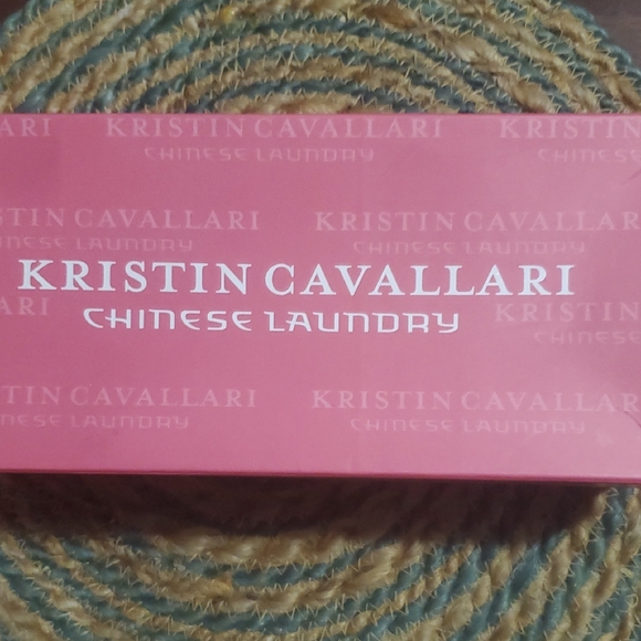 Kristin Cavallari Women's Flats in Pink - Picture 1 of 11